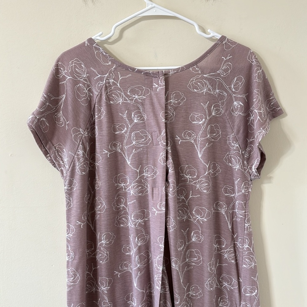 Kindred Bravely Universal Labor & Delivery Gown Lilac Bloom Size S/M/L - Picture 8 of 9